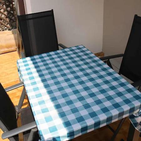Appartement In Lazise/gardasee 21938 Lazise