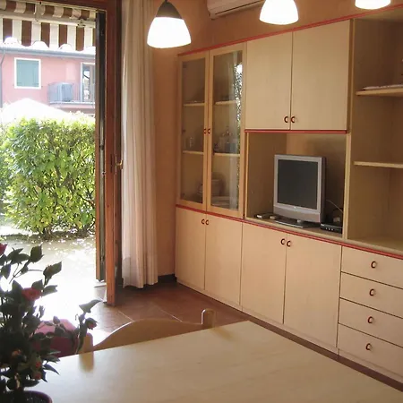 In Lazise/gardasee 21938 アパート *